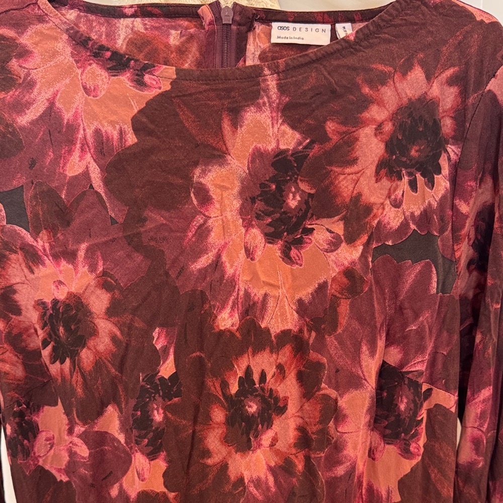 ASOS DESIGN Red Blurred Floral Maxi Dress - Picture 2 of 4